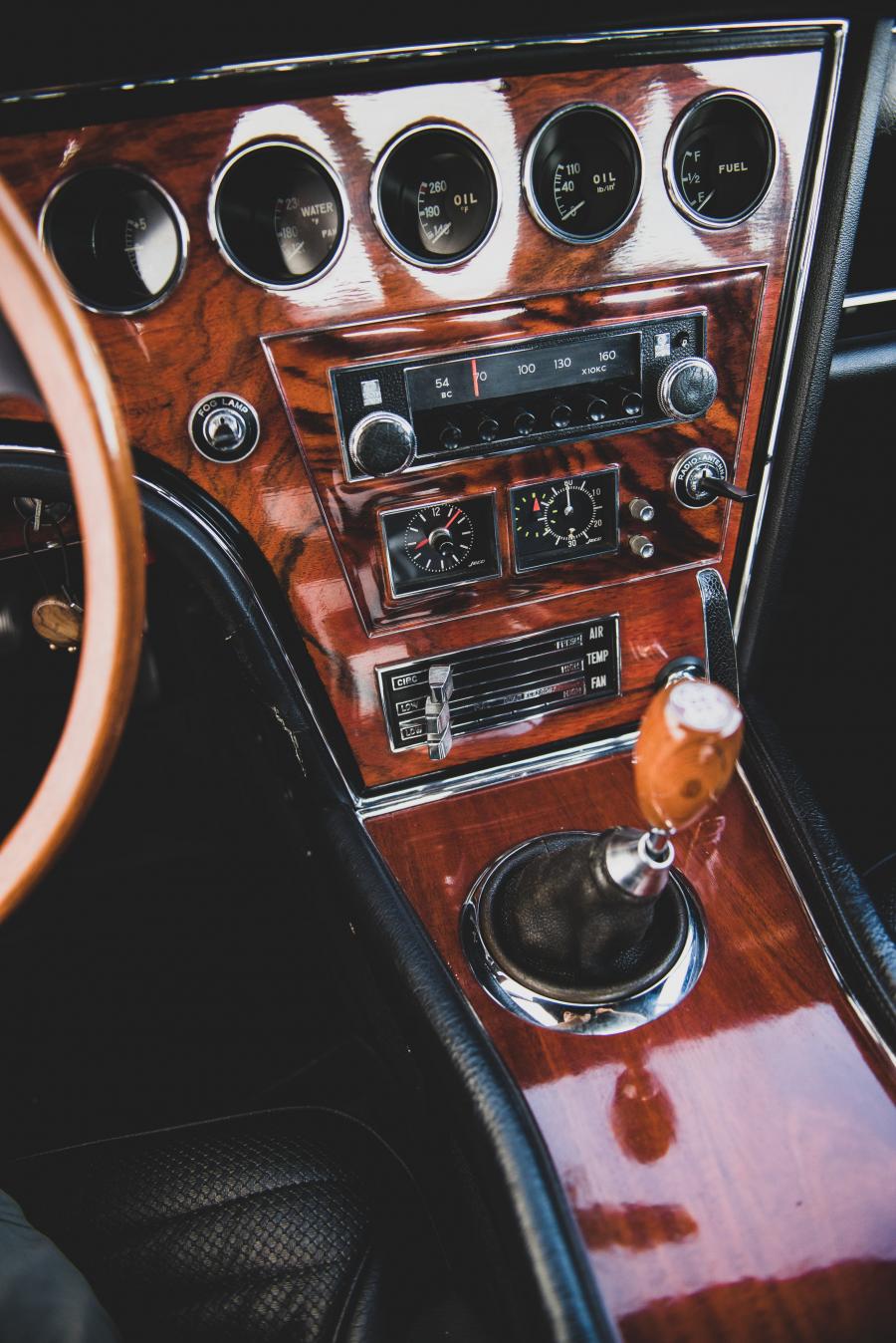 Детали интерьера Toyota 2000GT (MF10) 1967 года  (фото 31 из 35)